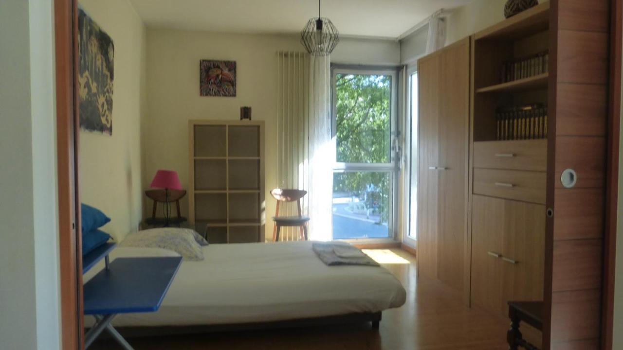 Grand Appartement Central Avec Terrasse มงต์เปอลิเยร์ ภายนอก รูปภาพ